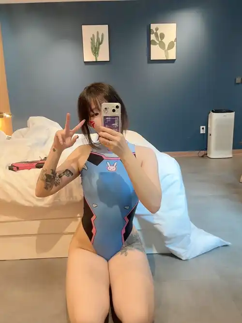 Am I the type of college student that you would like to date?