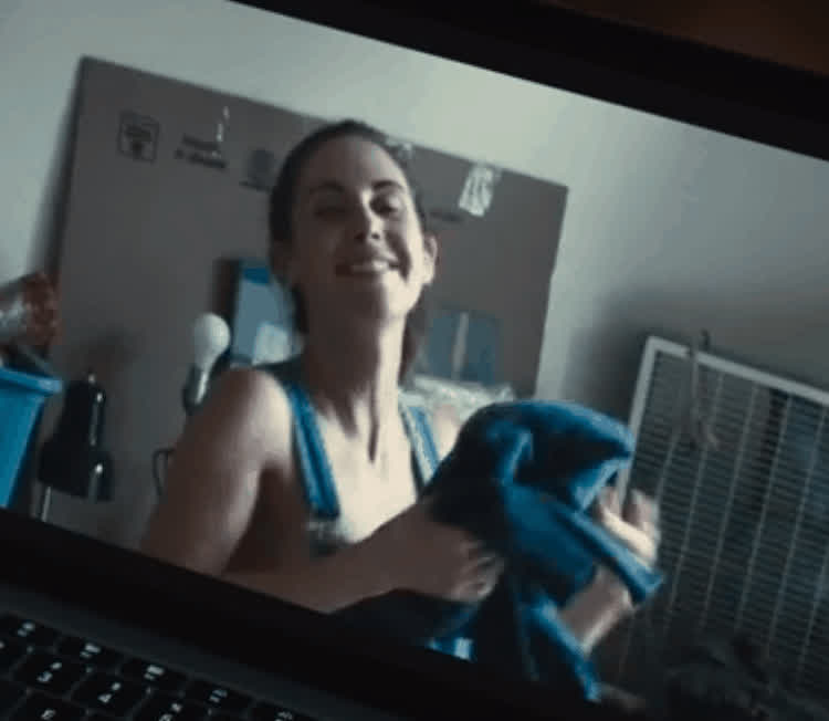 Gorgeous in overalls (Somebody I Used to Know 2023)