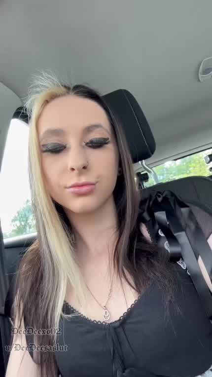 I need someone to eat it in the car 