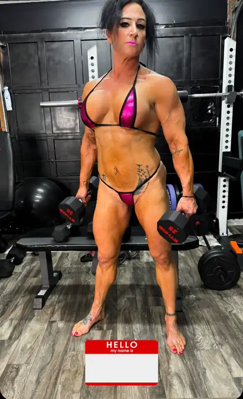 How would you address muscle MILF Kandy 