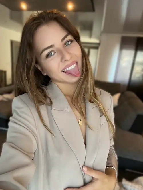 happy weekend, happy selfie!!