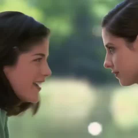 Selma Blair and Sarah Michelle Gellar in "Cruel Intentions" 1999.