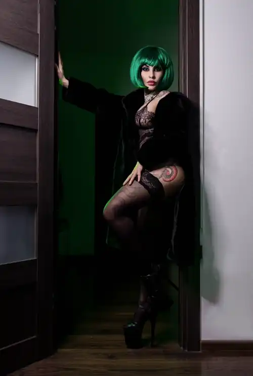 Sexy enough to attract your attention