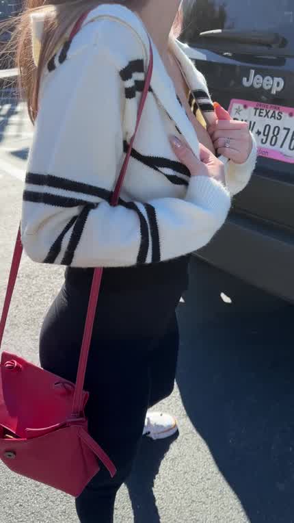 Parking lot titties for the win!