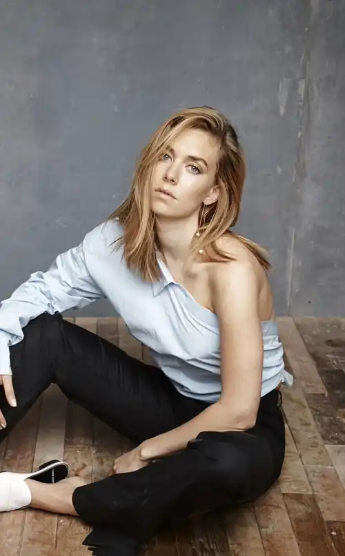 Sensual blue eyes that look right through you