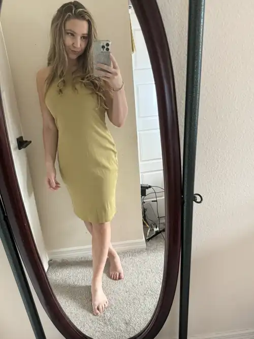 My new dress, looks cute I guess:)