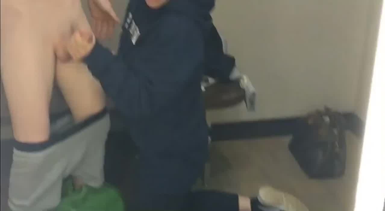 Dressing room favour