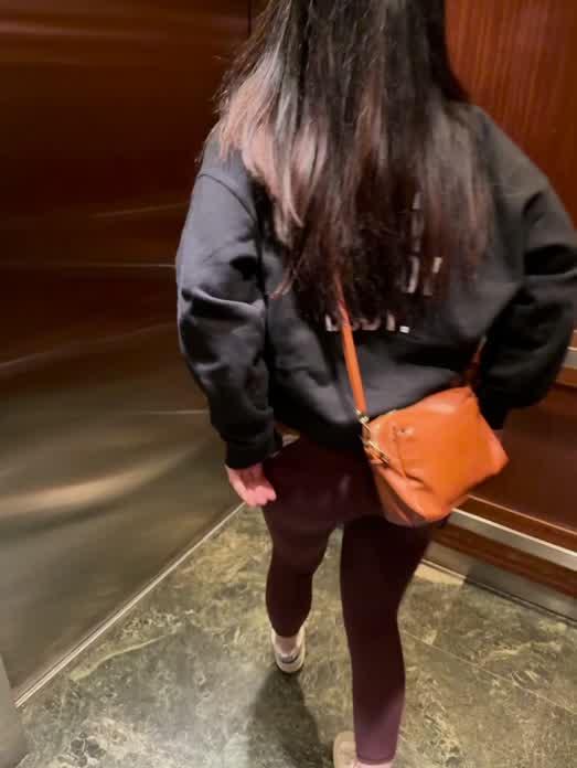 Hotel Elevator Moon 