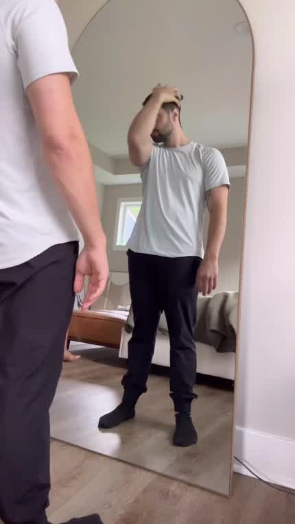 Making him cum on the mirror was so hot 