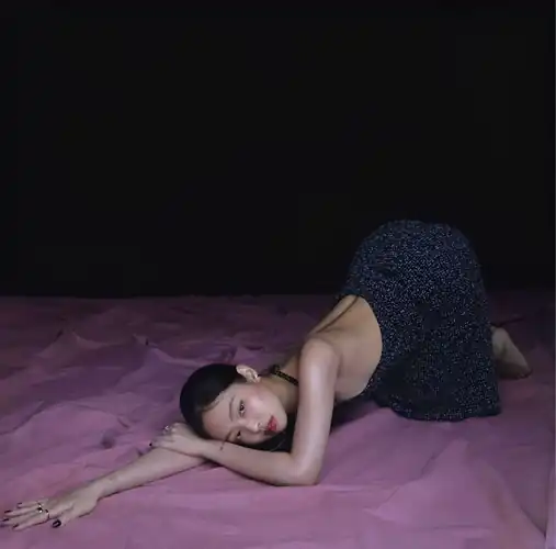 Jennie with the perfect arch 🥵