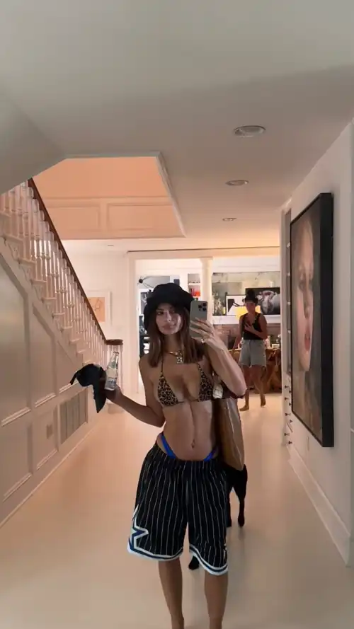 Bikini selfie IG 8/2/2024