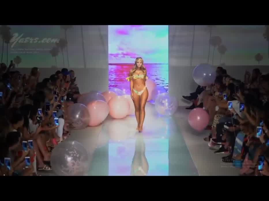 Damn she has some bounce