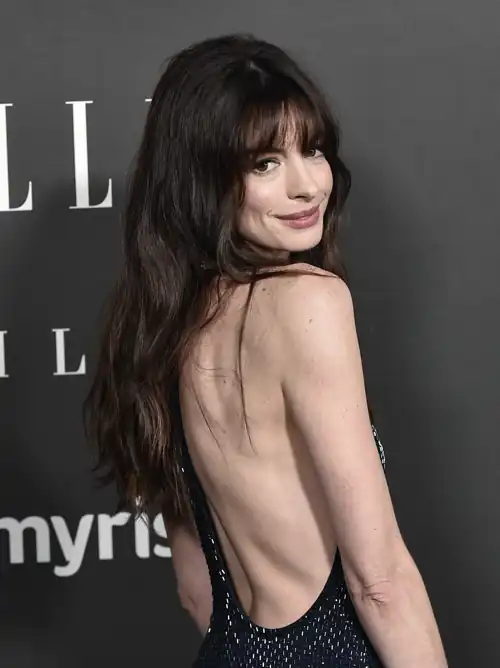 backless - Elle Women