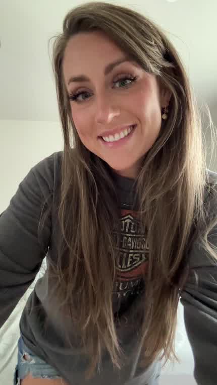 I highlighted my hair for the first time! Oh, also here are my boobs and ass 🤭