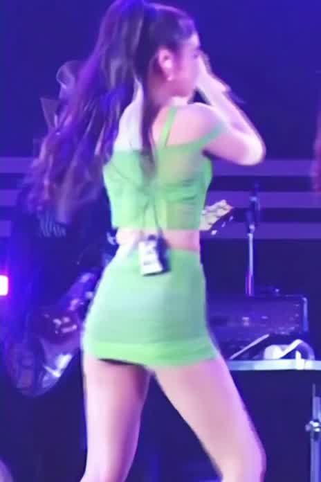 Jennie 🥵
