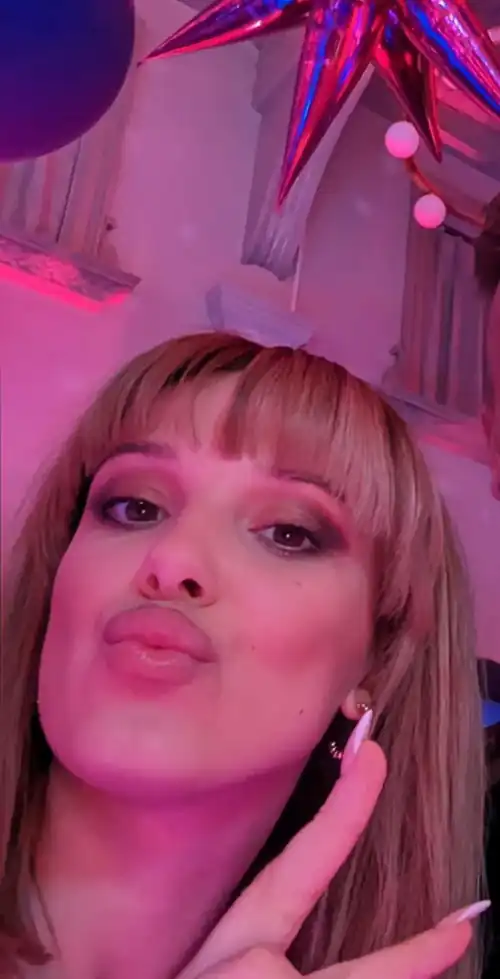 👋👋