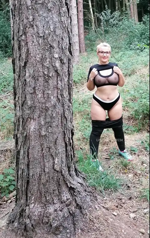 I'm not very good at hide and seek haha x 5ft UK cougar 