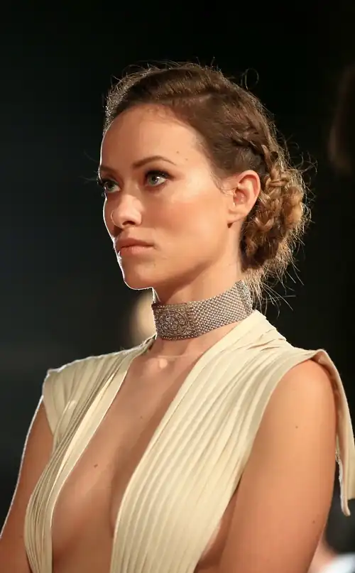 Choker necklace