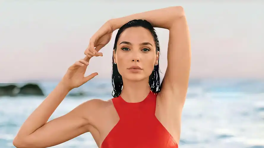 I would give my life to fuck her pits