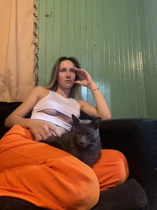  I captivate attention effortlessly