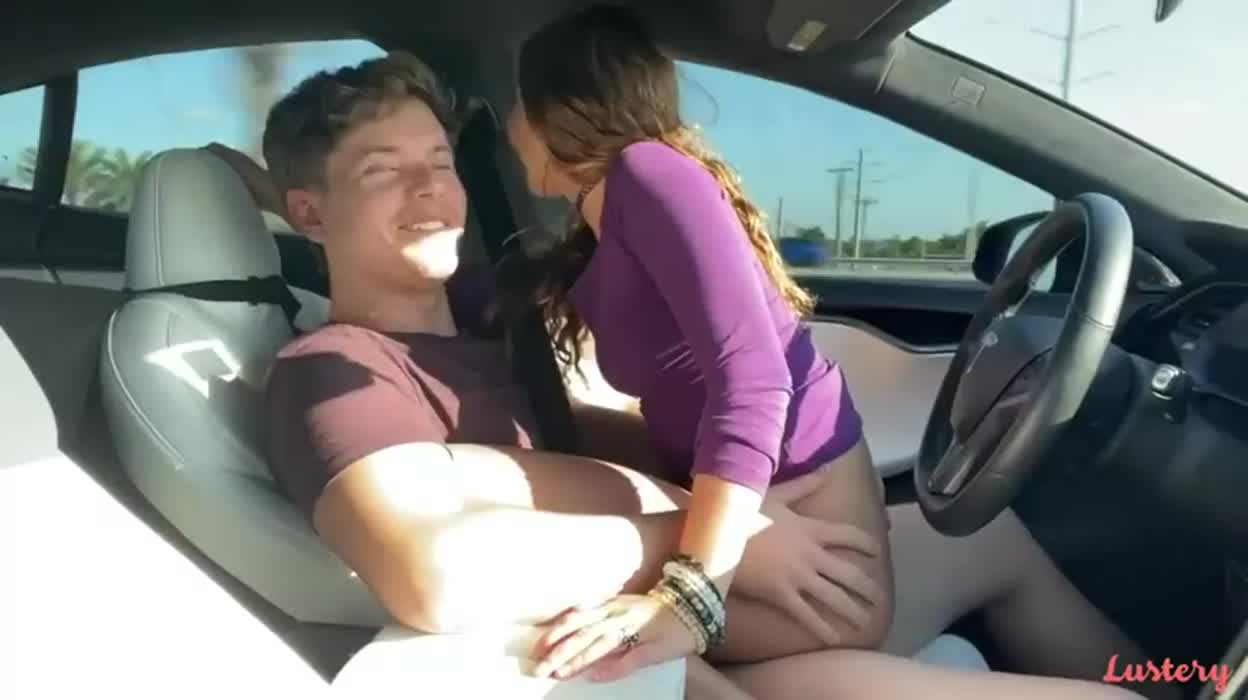 My cousin recently received all the inheritance for the death of our grandfather. This pretty much pissed everyone off, but I had an idea. First I’d make him love me, so I took X-Change to look like a woman. Then, I’d kill him and get the money. I thought he’d crash the car by now. Screw you Tesla!