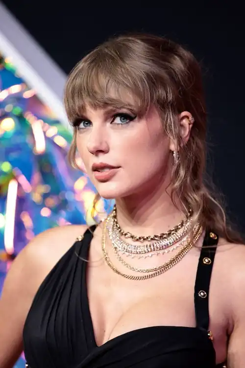Taylor at 2023 VMAs #2
