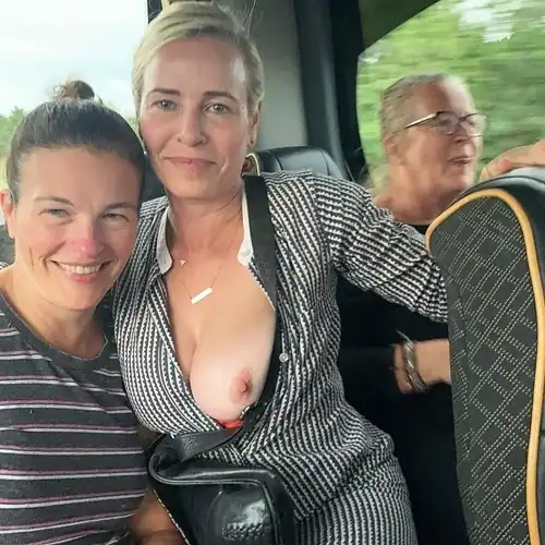 Chelsea Handler meets a fan in AltBoobWorld
