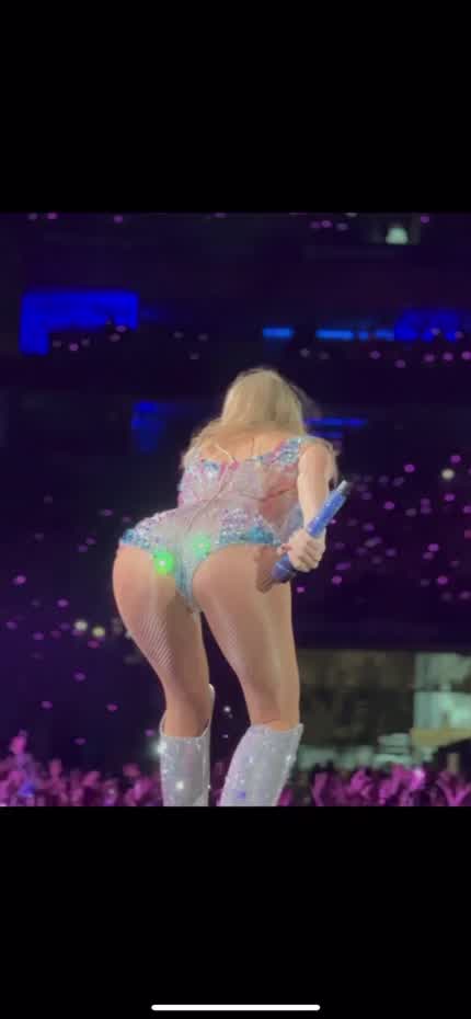 What I really want for my birthday is to fuck the shit out of Taylor and cum inside of her so fucking bad