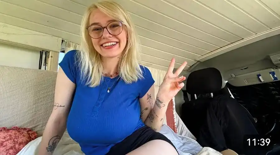 Hi 👀