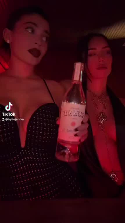 Kylie , Stassy 🔥🔥