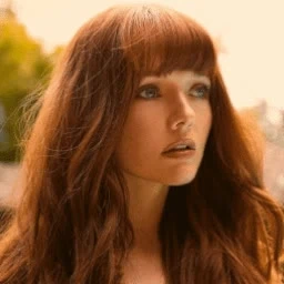 Hannah Rose May profile picture
