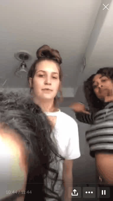 "Friend" lifts shirt