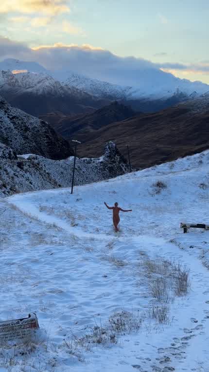 never in clothes , even when it snows 