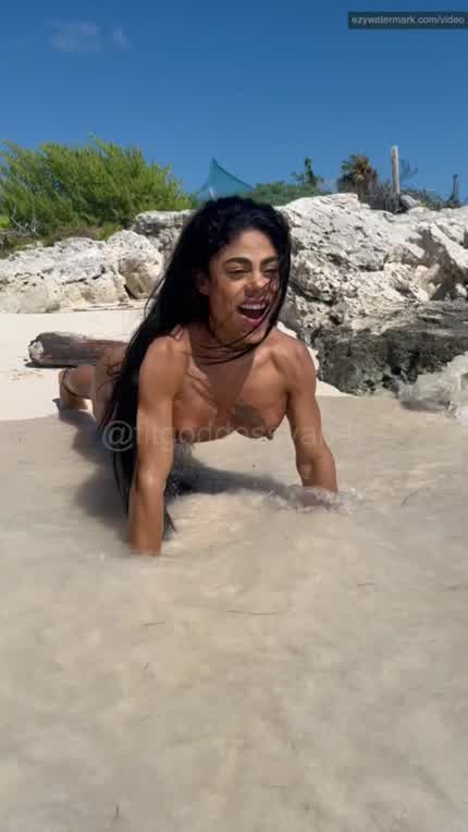 Can we work out naked at the beach