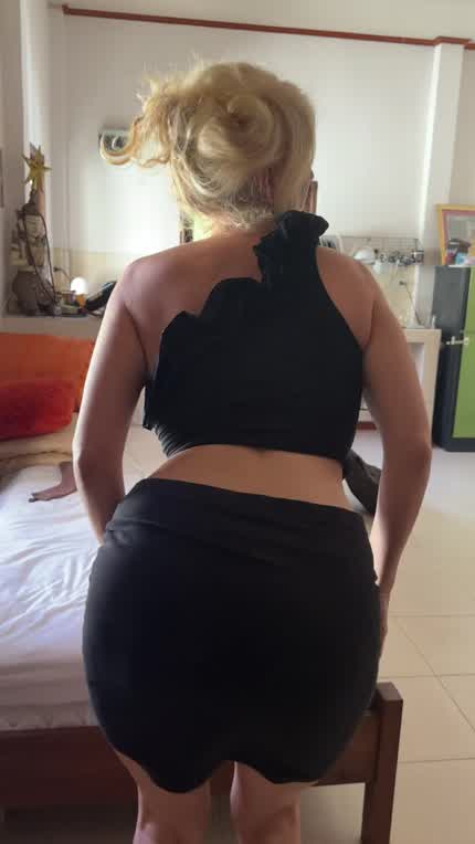 Fill me from behind