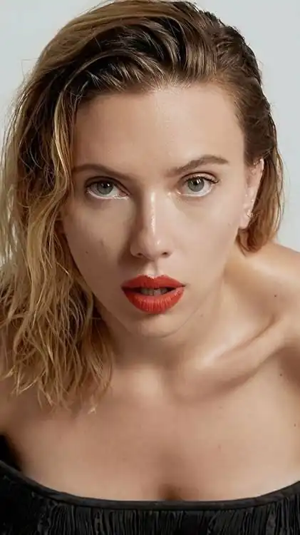 ScarJo’s mouth...❤️