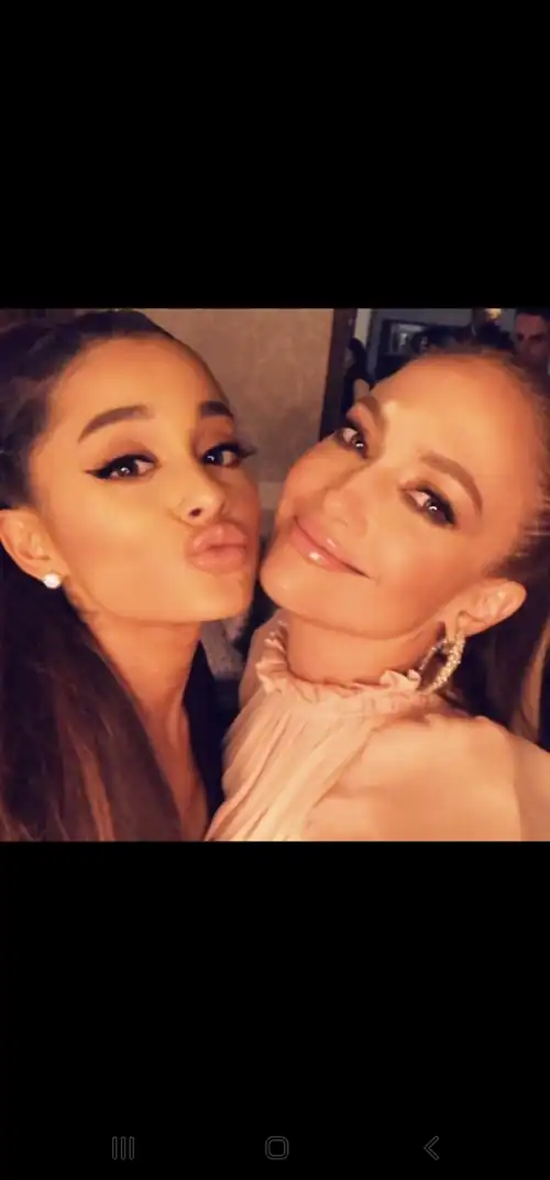 Ari and JLo! 