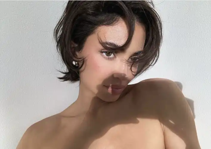 Mommy Kylie Jenner