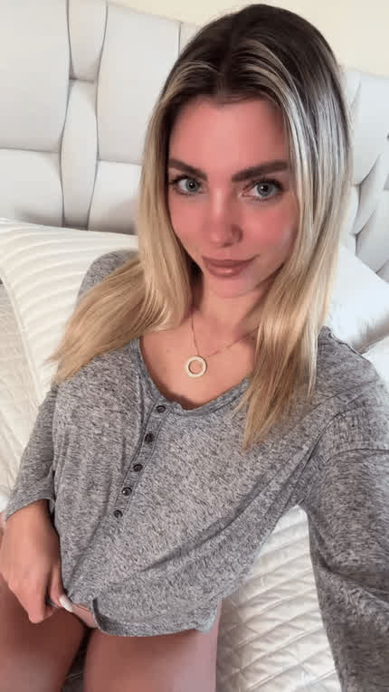 Need something to heat up your night? This girl is here to fulfill your desires.