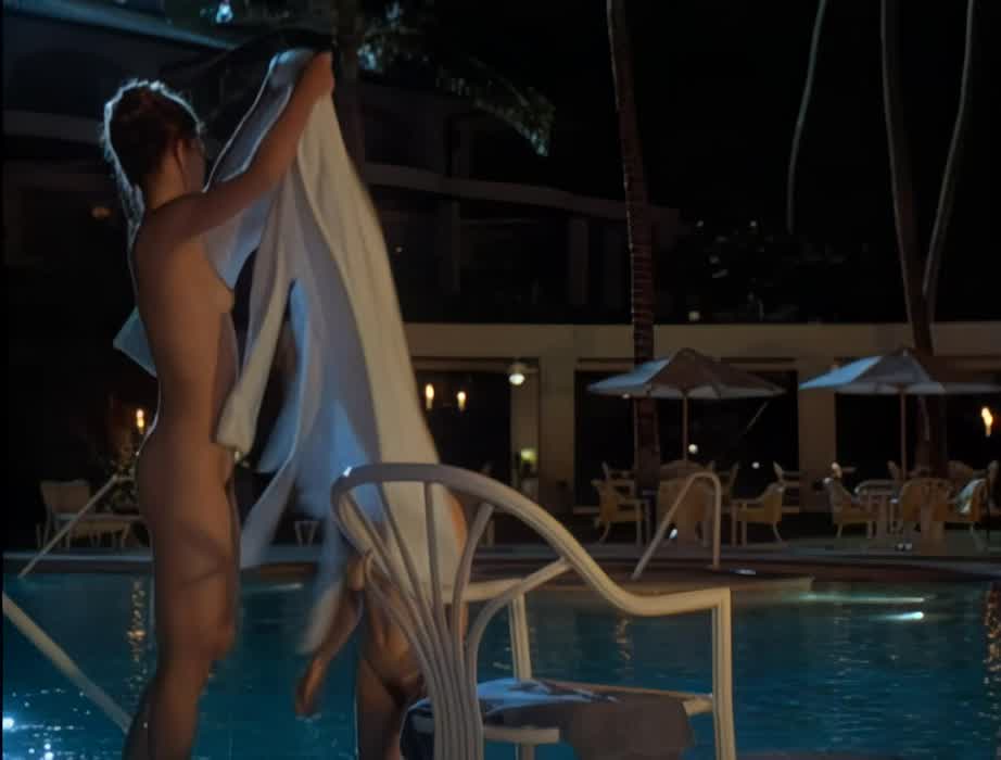 Dana Delany Full Frontal Nudity in Exit to Eden.