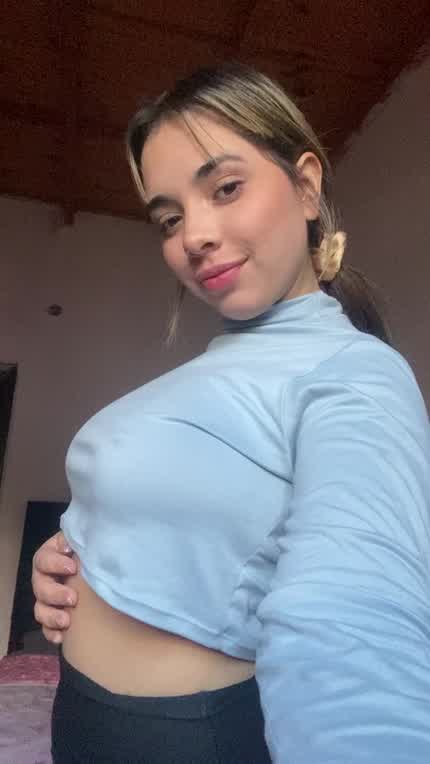 If u see my big tits in class would u ask for my number? F18