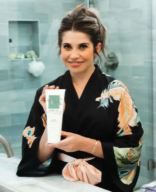 Danielle Fishel
