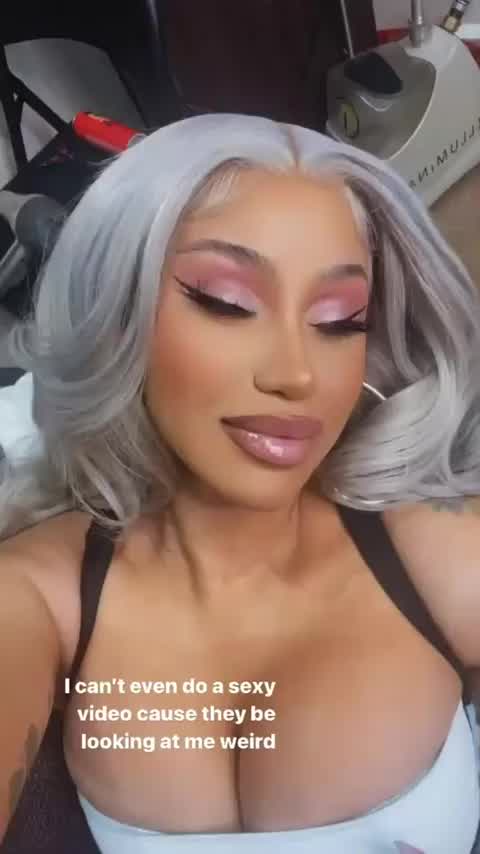 Cardi B Boobs 🥵🔥
