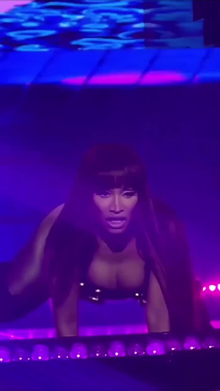 Imagine u fuck Nicki and she look like sooo