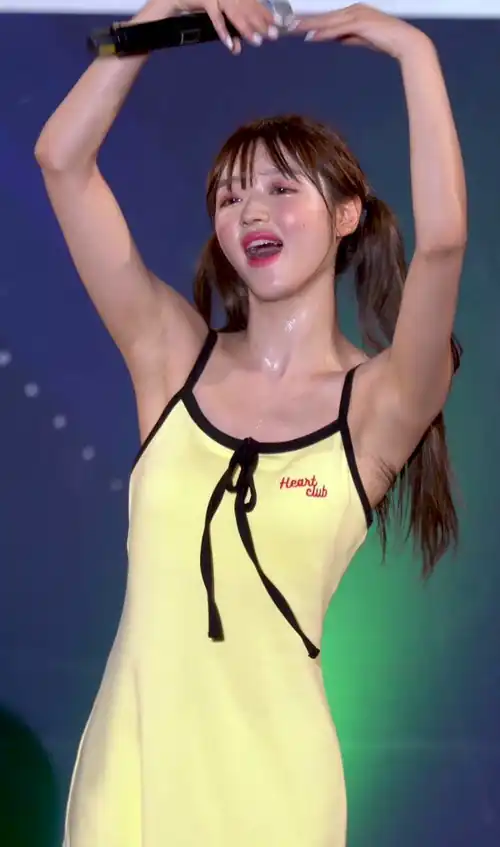 Sweaty Yooa