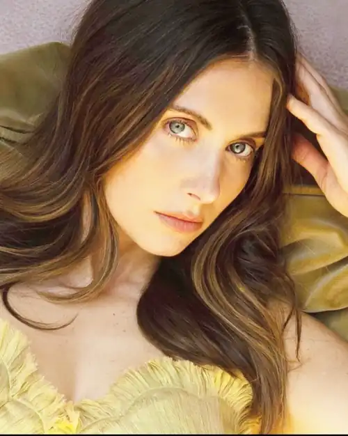 Alison Brie