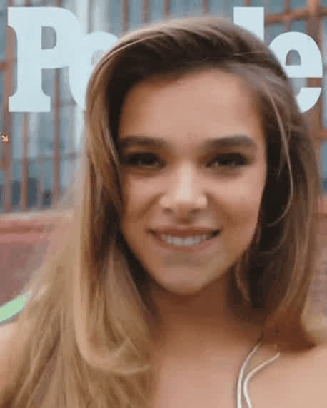 Hailee steinfeld damn