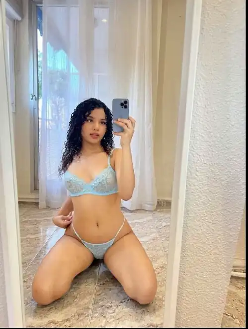 I never have guys notice me, is it because I'm not curvy enough?