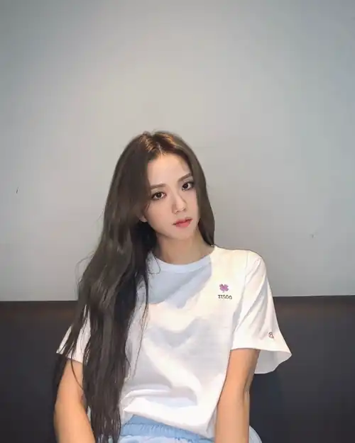 200704 Jisoo