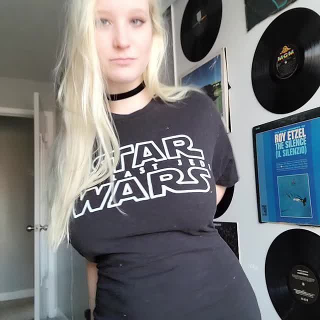 Happy titty Tuesday! Here's my Star Wars titties :)